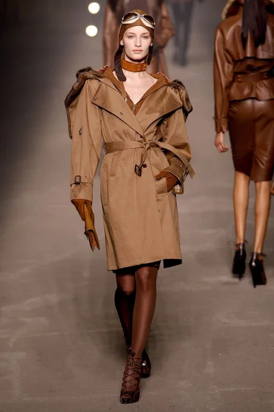 Look 35